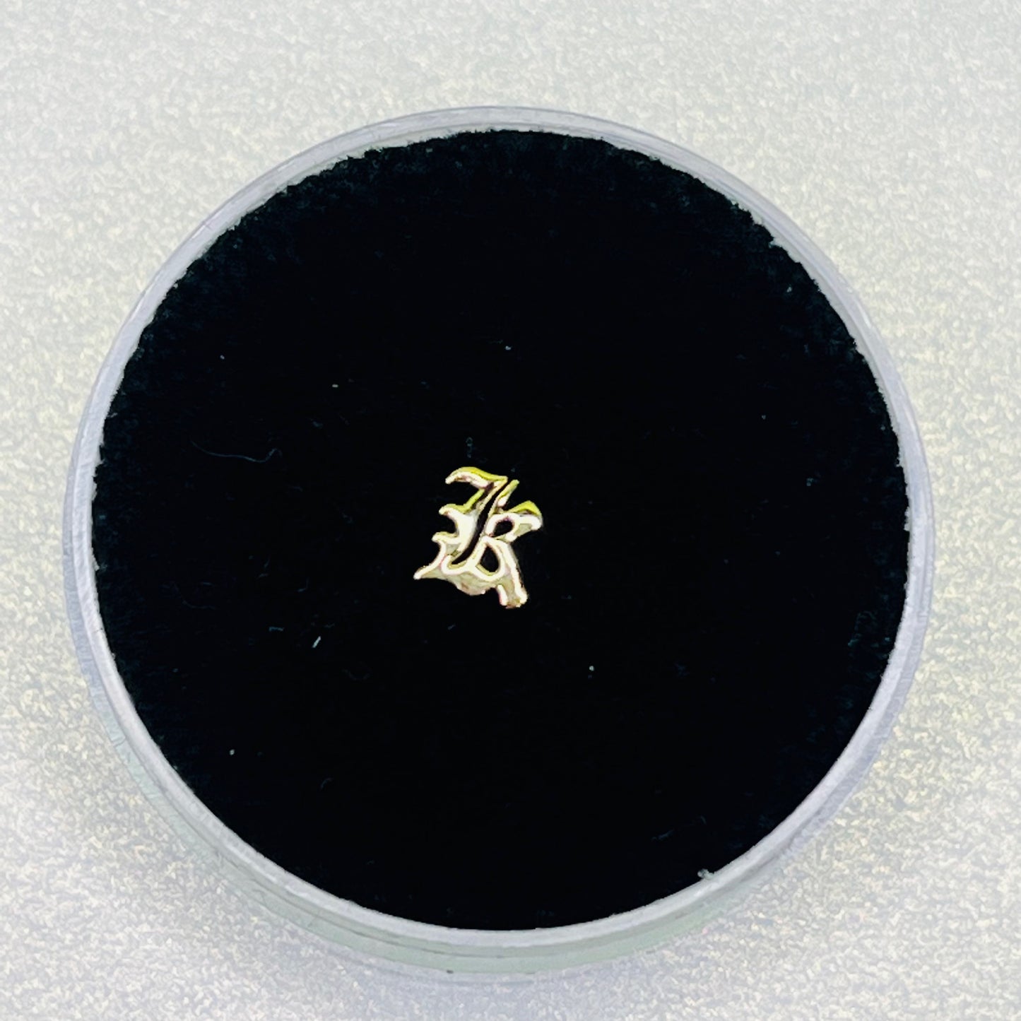 18k yellow gold K letter